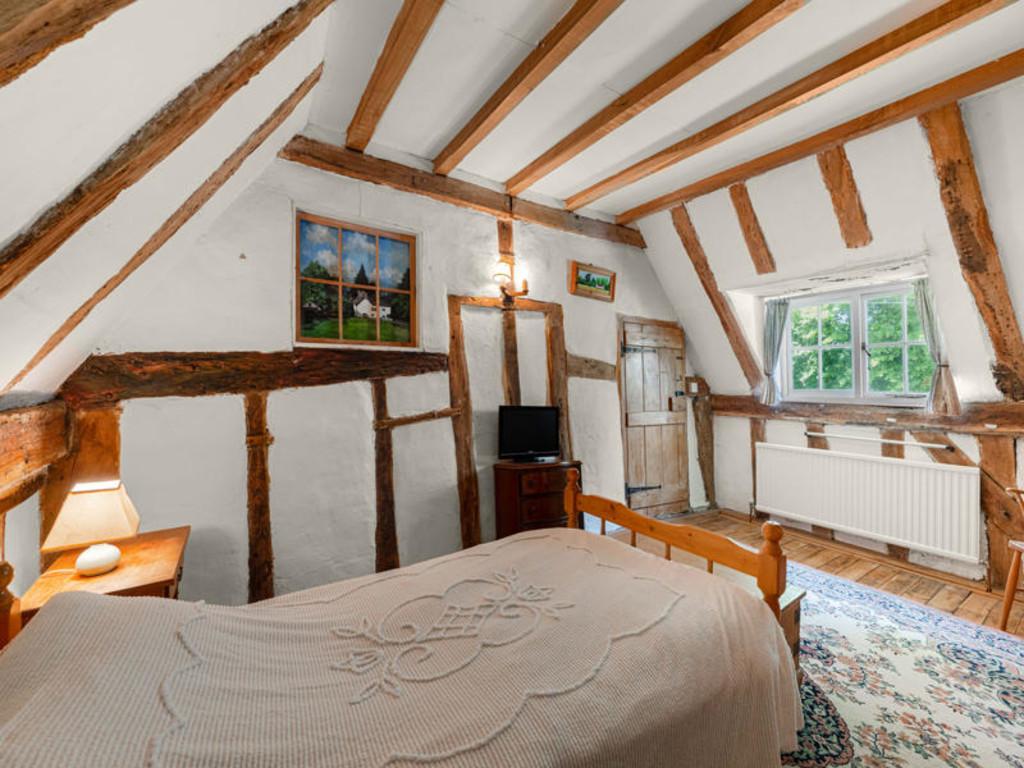 Hill Farmhouse Grundisburgh--11-800x600