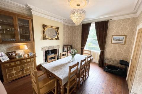 5 bedroom detached house for sale, New Street, Farsley