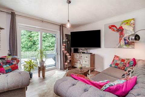 undefined, Oaks Road, Abersychan