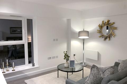 Studio to rent, Beaufort Square, London NW9
