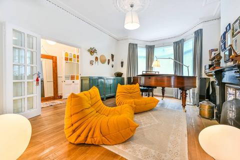 5 bedroom terraced house for sale, Highgate Hill, Highgate, London, N19