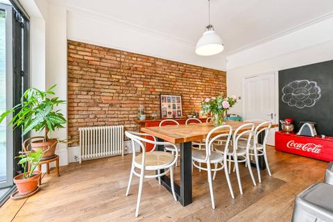 Highgate Hill, Highgate, London, N19