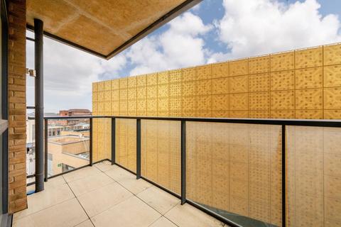 1 bedroom flat for sale, Smithy Lane, Hounslow, HOUNSLOW, TW3