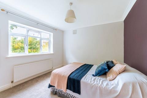 2 bedroom flat for sale, Cintra Park, Crystal Palace, London, SE19