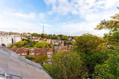 Cintra Park, Crystal Palace, London, SE19