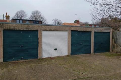 Garage to rent, Vicarage Place, Margate CT9