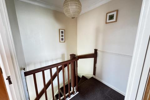 1 Aynscombe Close, Dunstable, LU6 1FA