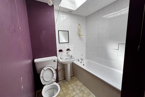1 Aynscombe Close, Dunstable, LU6 1FA