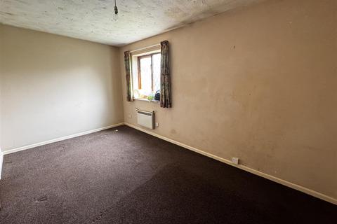 1 Aynscombe Close, Dunstable, LU6 1FA