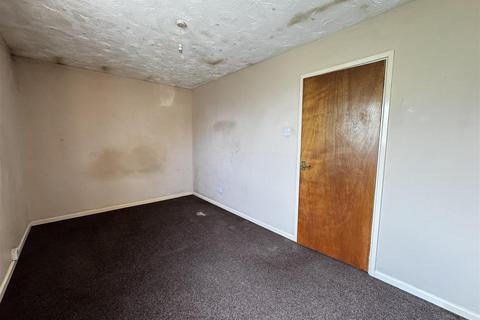 1 Aynscombe Close, Dunstable, LU6 1FA