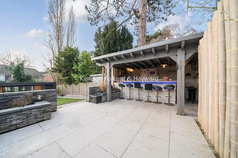27 Farnaby Road, Bromley, BR1 4BL