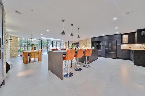 27 Farnaby Road, Bromley, BR1 4BL