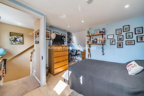 18 Babbacombe Road, Bromley, BR1 3LW