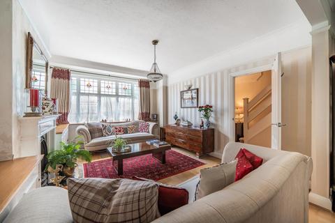 44 Bishops Avenue, Bromley, BR1 3ES