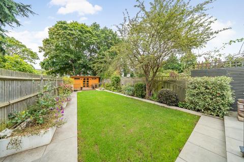 44 Bishops Avenue, Bromley, BR1 3ES