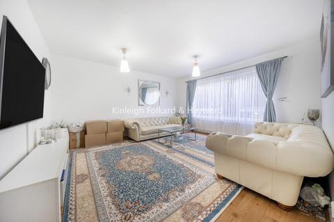 11 Whitehaven Close, Bromley, BR2 0YA