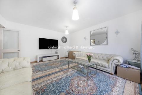 11 Whitehaven Close, Bromley, BR2 0YA