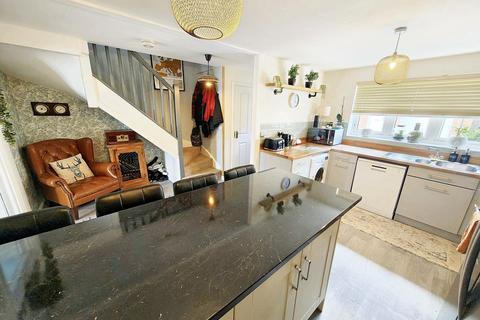 4 bedroom semi-detached house for sale, Thirsk Drive, Trowbridge BA14