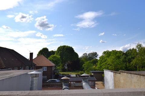 4 bedroom flat to rent, Northolt Road, Harrow HA2