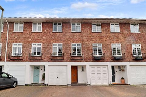 3 bedroom terraced house for sale, Langley Walk, Surrey GU22