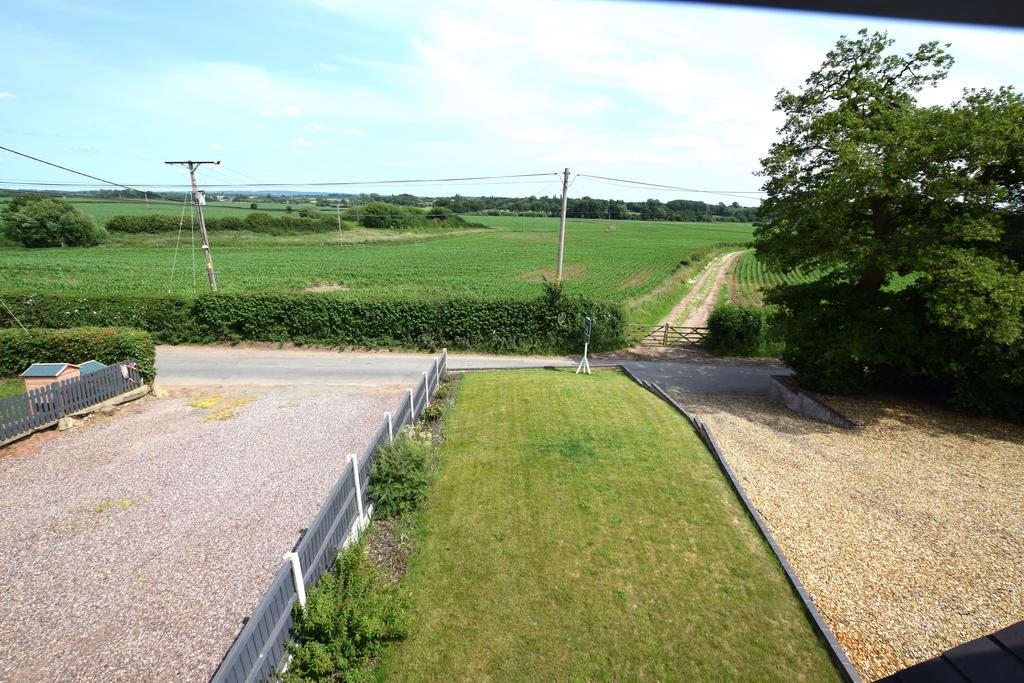 Outlook to the front