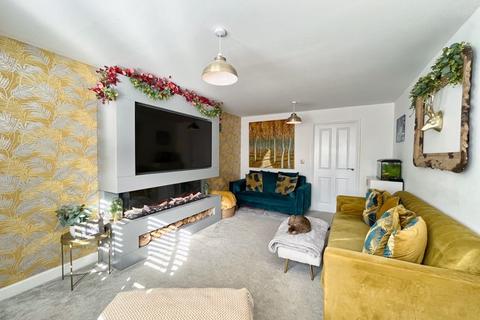 4 bedroom detached house for sale, Hooper Way, Tonna, Neath SA11 3FB