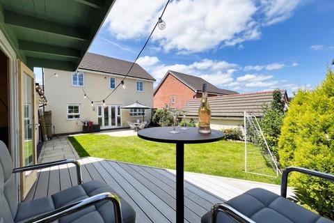 4 bedroom detached house for sale, Hooper Way, Tonna, Neath SA11 3FB