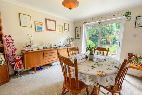 4 bedroom detached house for sale, Hedley Gardens, Grange Park, Hedge End, SO30