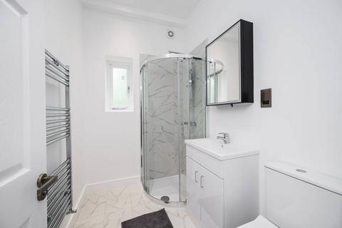 1 bedroom property with land for sale, The Royal Duke, Commercial Road, Shadwell, London, E1