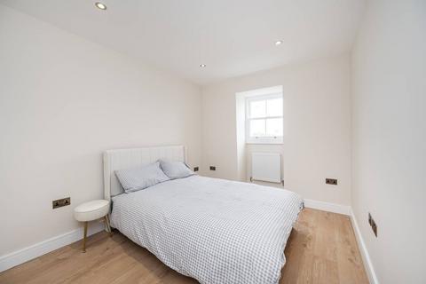 3 bedroom flat for sale, The Royal Duke, Commercial Road, Shadwell, London, E1