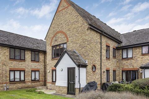 1 bedroom maisonette for sale, Queens Court, Wormley