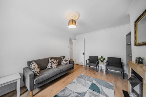 2 bedroom flat to rent, Ellison Road, London, SW16