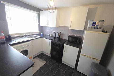 2 bedroom terraced house to rent, Chestnut Street, Ashington