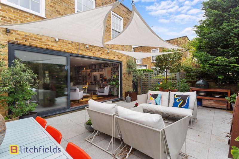 Garden to house