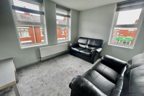 2 bedroom flat to rent, 103 Symonds Road, Fulwood PR2