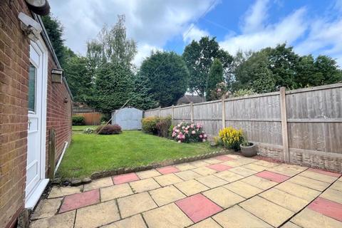 40 Forest Close, Sutton Coldfield, B74 2JZ