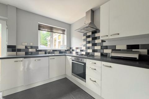 40 Forest Close, Sutton Coldfield, B74 2JZ