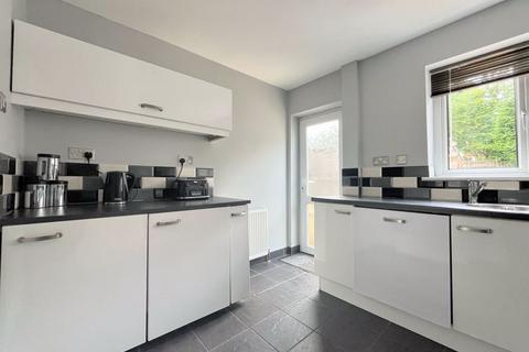 40 Forest Close, Sutton Coldfield, B74 2JZ