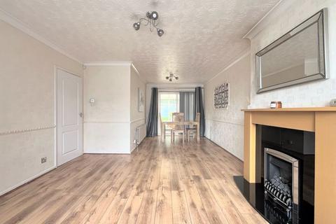40 Forest Close, Sutton Coldfield, B74 2JZ