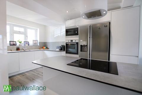 75 Glamis Close, Cheshunt, Waltham Cross, EN7 6JD