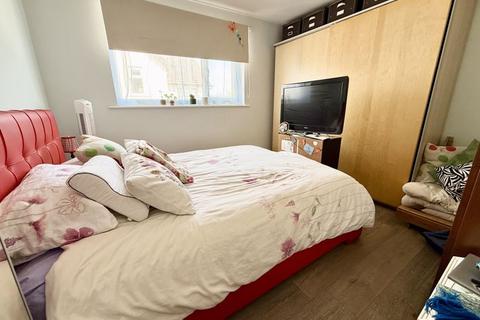 2 bedroom apartment for sale, St. Peters Road, Dunstable