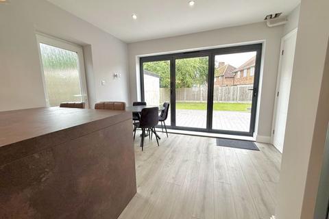 143 Chiltern Road, Dunstable, LU6 1EU