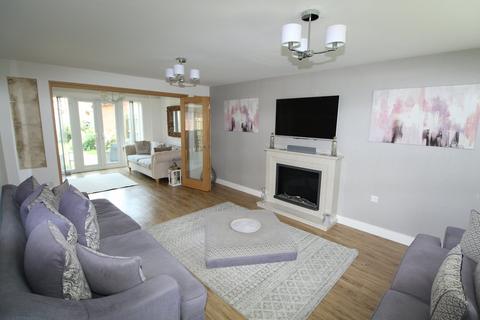 5 bedroom detached house for sale, Gloster Road, Lutterworth LE17