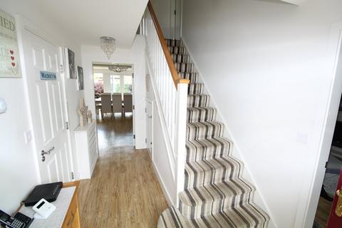 5 bedroom detached house for sale, Gloster Road, Lutterworth LE17