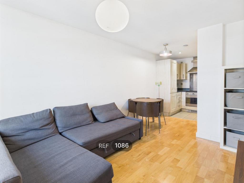 Kitchen & Living area