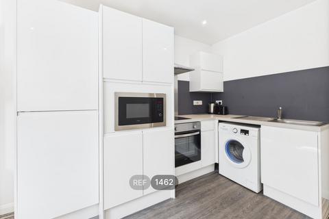 1 bedroom apartment to rent, Centre Court, Paragon Street, HU1 3PW