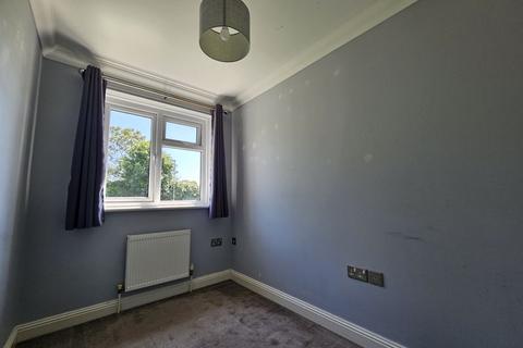 3 bedroom terraced house to rent, Sprague Close, Weymouth, DT3