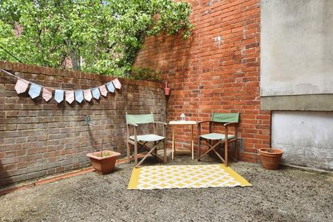 undefined, Estcourt Road, Salisbury                               *VIDEO TOUR*