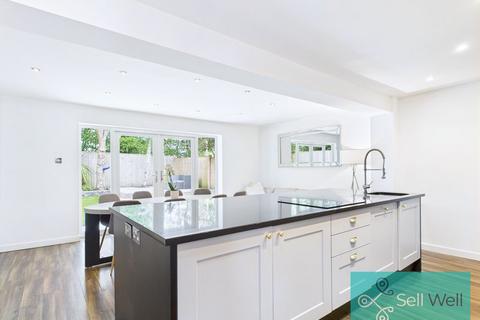 16 Blakefield Drive, Worsley, Manchester, M28 7DW