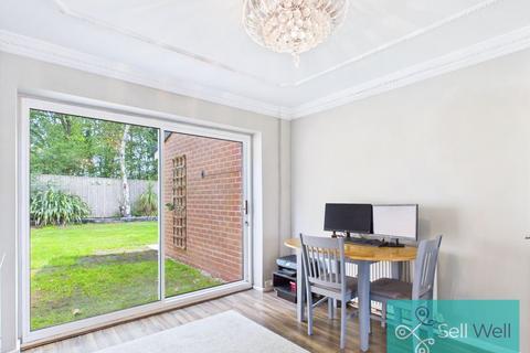 16 Blakefield Drive, Worsley, Manchester, M28 7DW